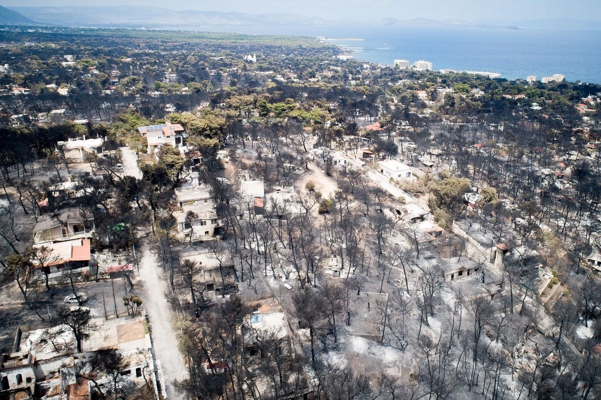 Συγκλονίζουν οι μαρτυρίες στο Μάτι: Ανατριχιάσουν οι συγγενείς των θυμάτων της φονικής φωτιάς ένα χρόνο μετά!-Βίντεο